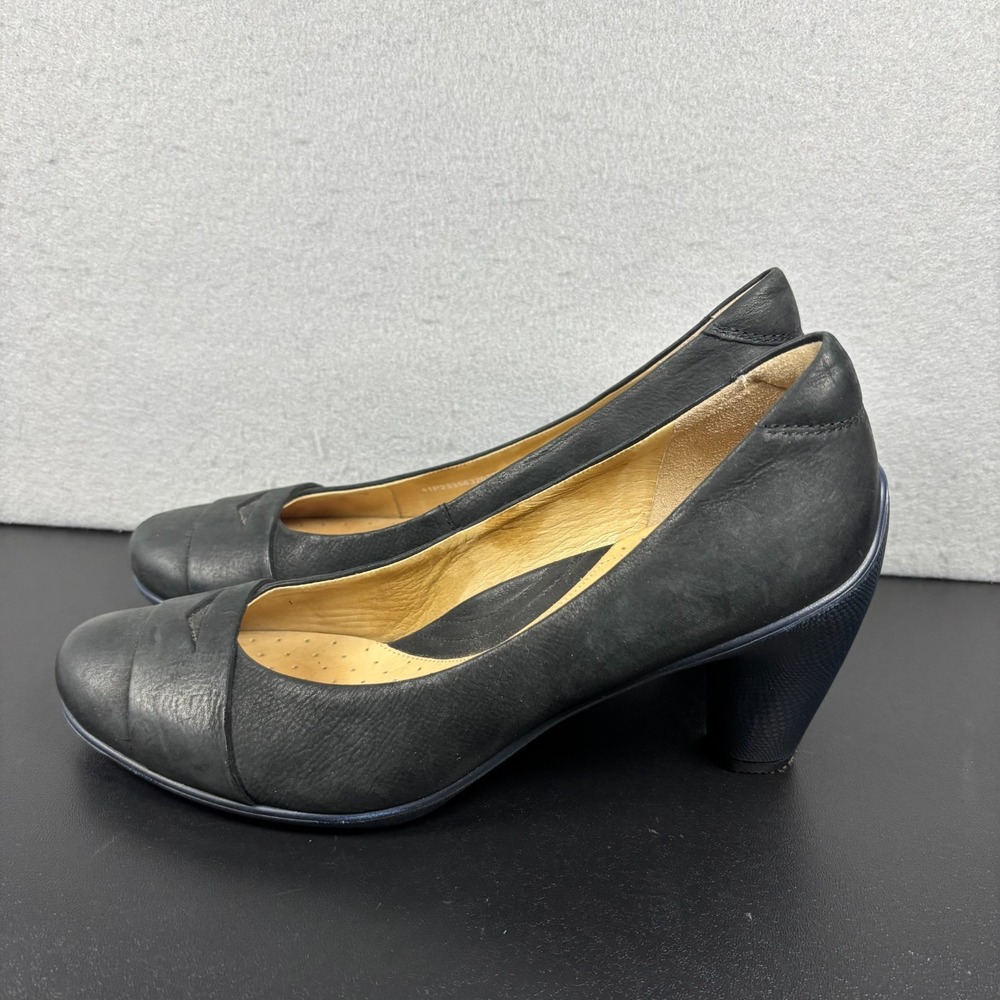 ECCO Womens Size 41 Black Leather Heels Pumps Cushion Dress Comfort Office Shoes